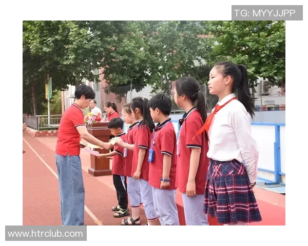 6月9日足球球星赛精彩落幕 巨星们上演惊艳对决 引发全球球迷热议 6月9日足球球星赛精彩落幕 巨星们上演惊艳对决 引发全球球迷热议